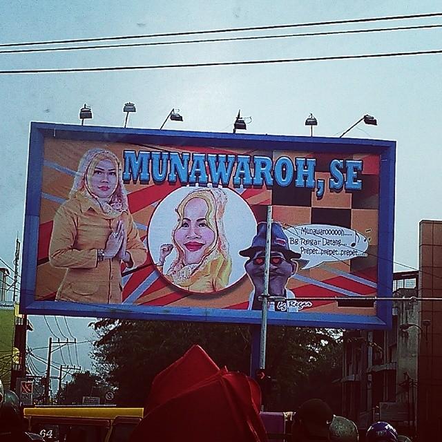 Iklan Caleg Munawaroh