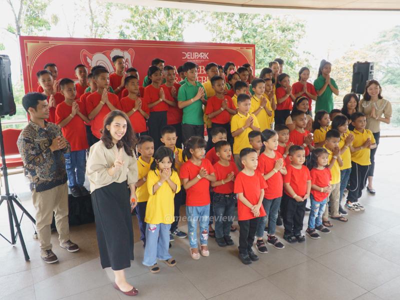 Delipark Mall Berbagi Kebahagiaan Cap Go Meh dengan Panti Asuhan